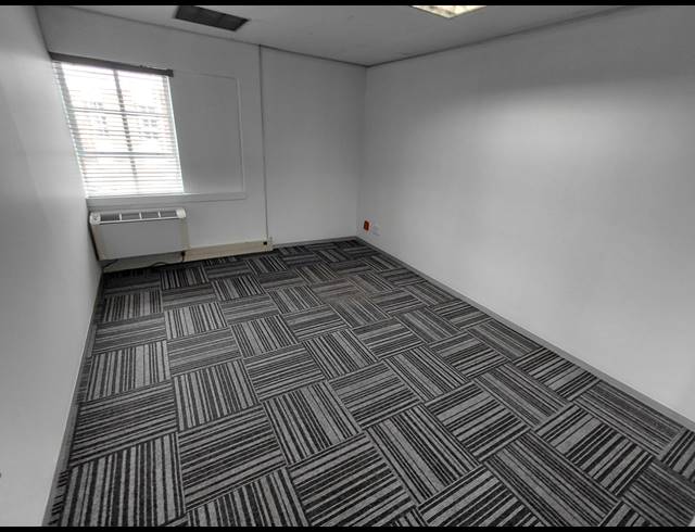 528M² OFFICE TO LET IN FOURWAYS